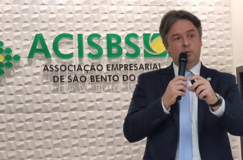  Secretário enaltece desenvolvimento da cidade