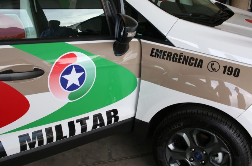  Mulher é autuada após cão atacar o cachorro do vizinho