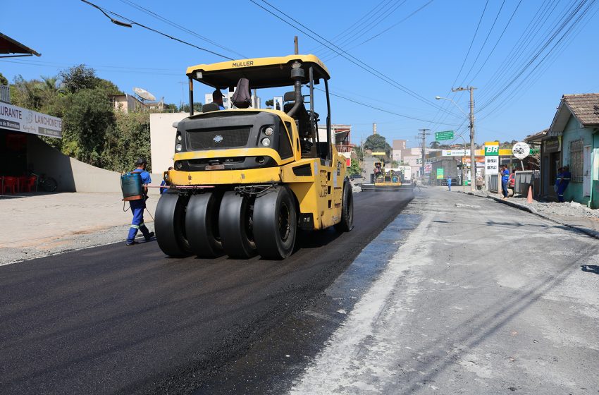  Concluída pavimentação da Estrada das neves e José Ruckl