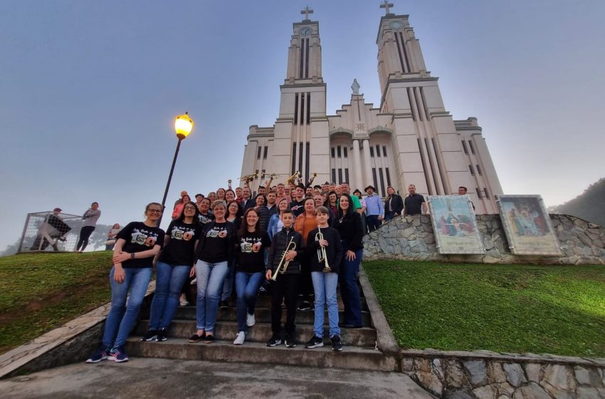  São Bento do Sul amanhece ao som de uma Clarinada