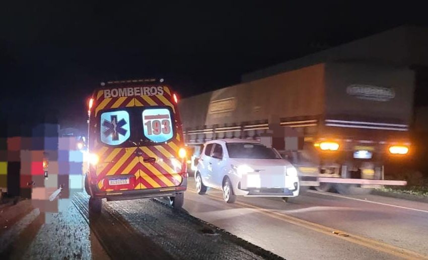  Queda de moto deixa condutor ferido