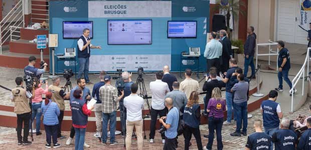  Em eleição fora de época Brusque elege novo prefeito e vice