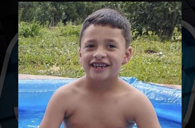  CAIU DO TRATOR: Garoto de 7 anos morreu