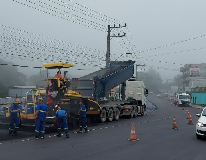  Concluída pavimentação na Kaesemodel