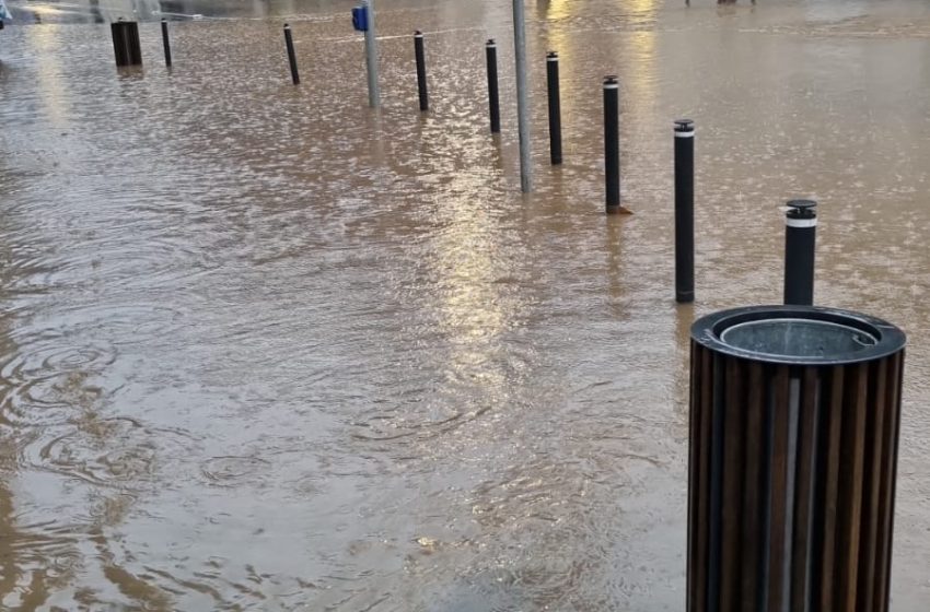  VÍDEO: Centro de São Bento alaga na manhã desta quarta-feira