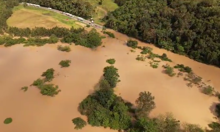  Vídeo: BR-470 interditada; exército socorre Taió