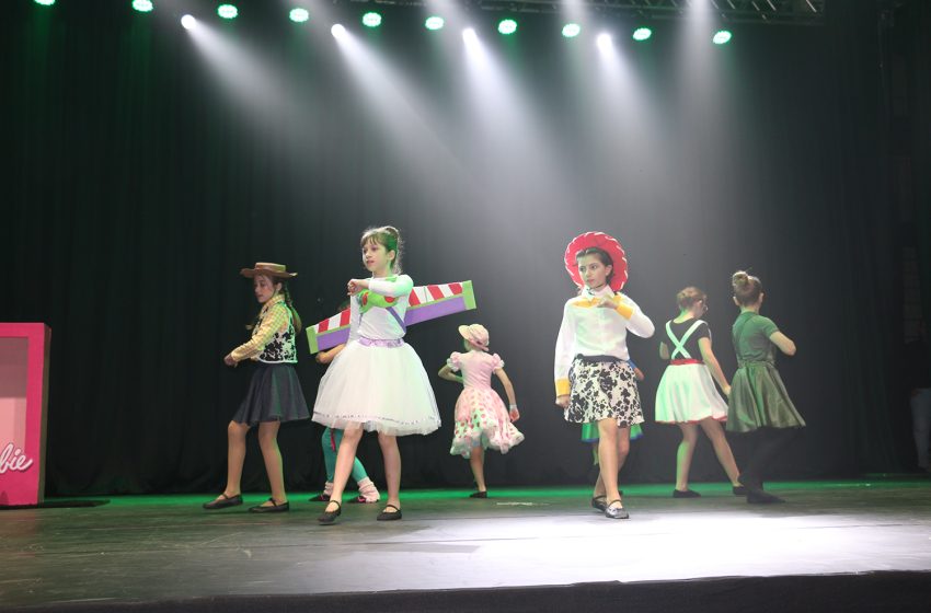  Mostra competitiva na 2ª noite do Festidança encanta público