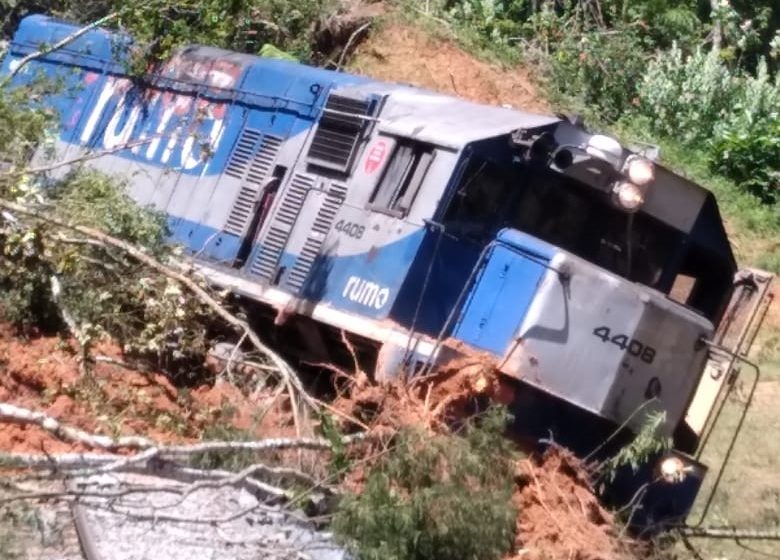  TREM DESCARRILADO: Sem passagem para Rio Natal