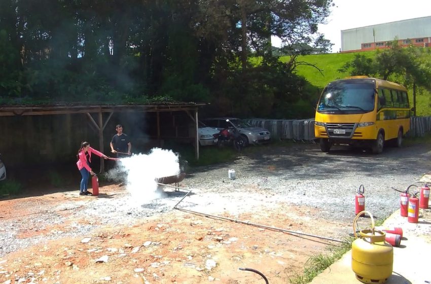  Servidores recebem capacitação para combater incêndios