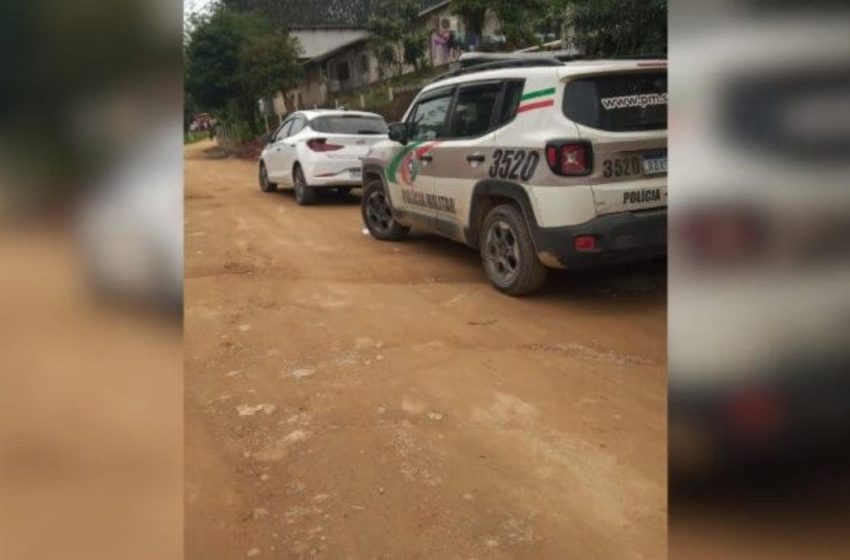  Assassinato de pai e filhos em pequena cidade de SC tem acerto de contas como pano de fundo