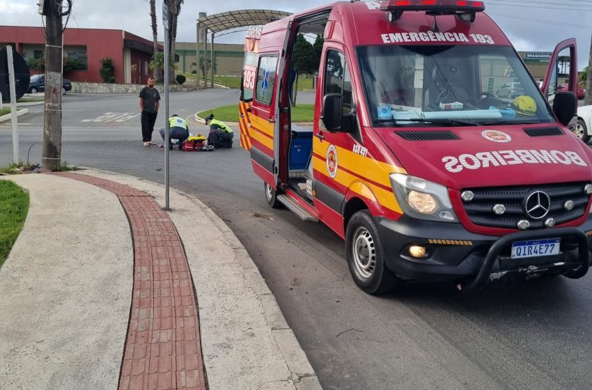  Carro e moto colidem na BR-280
