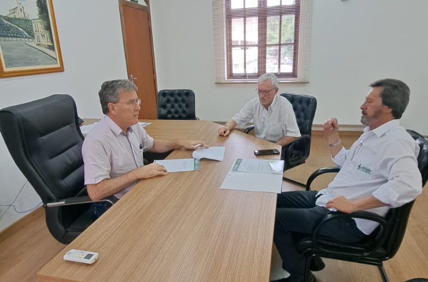  Sindicato dos Servidores entrega pautas de negociação em São Bento do Sul e Campo Alegre