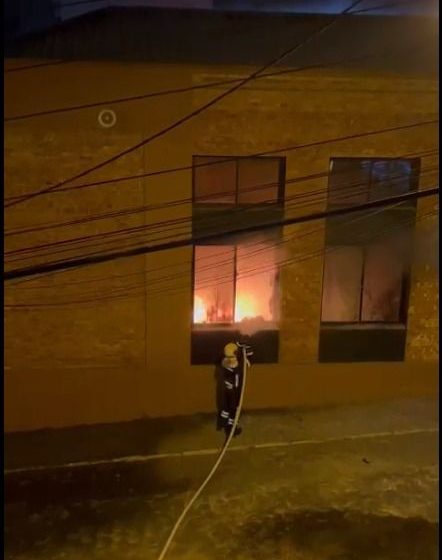  Incêndio em edificação no centro de São Bento do Sul