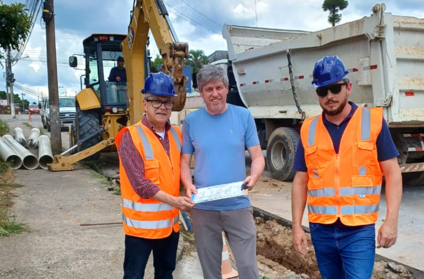  Samae instala rede que atenderá reservatório no bairro Centenário