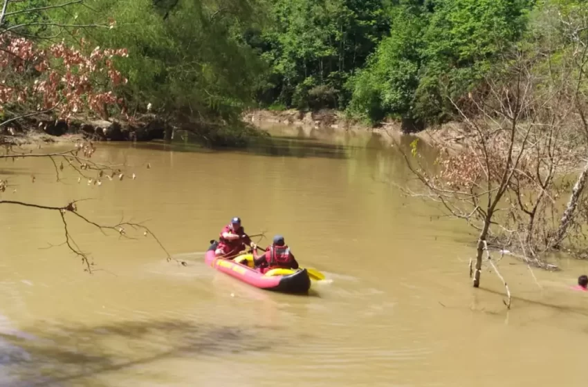  Menino de 11 anos segue desaparecido após nadar em rio de Ituporanga