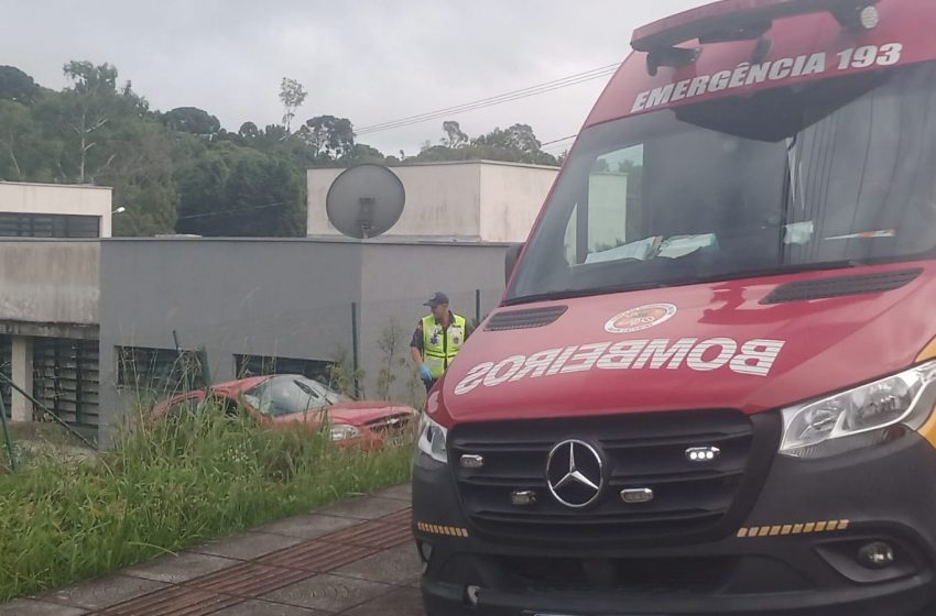  Capotamento na Estrada Rio Negro