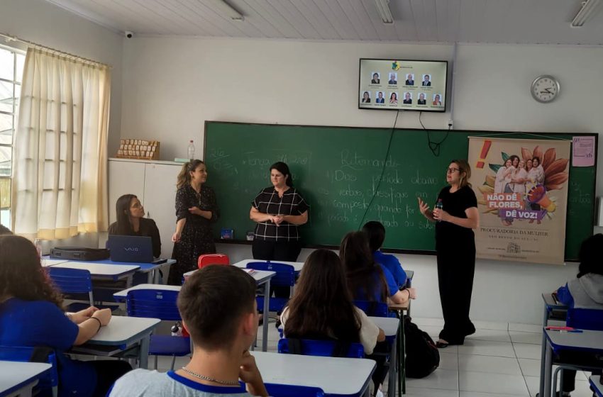  Palestras destacam importância do respeito às mulheres 