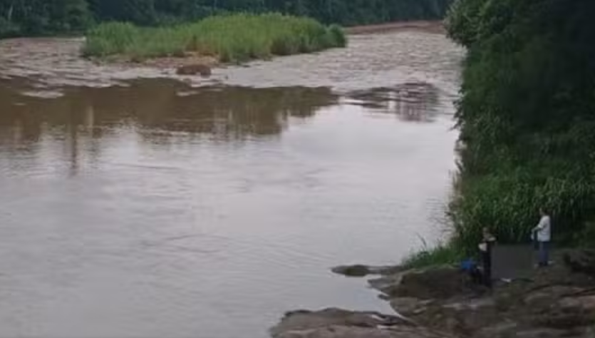  Tentativa de atravessar rio a nado acaba em morte