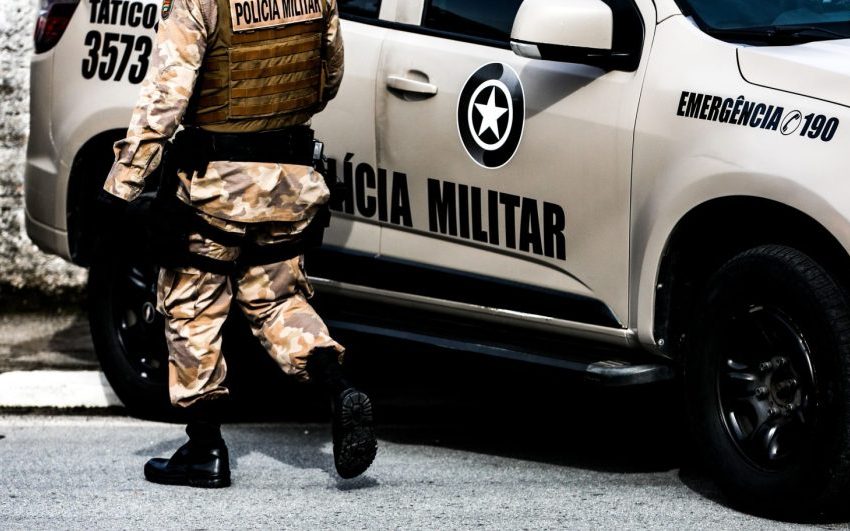  CRIME BÁRBARO: mulher é assassinada pelo marido na frente dos filhos