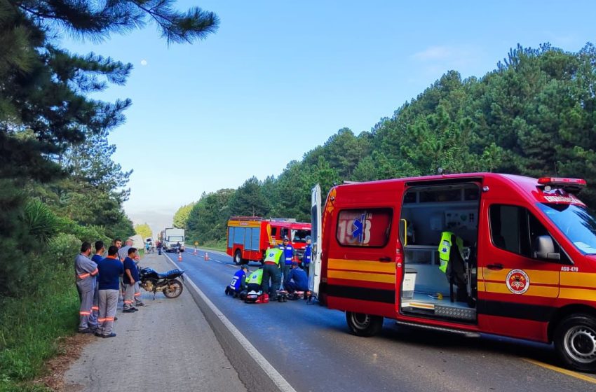  Moto colide na traseira de caminhão na BR-280