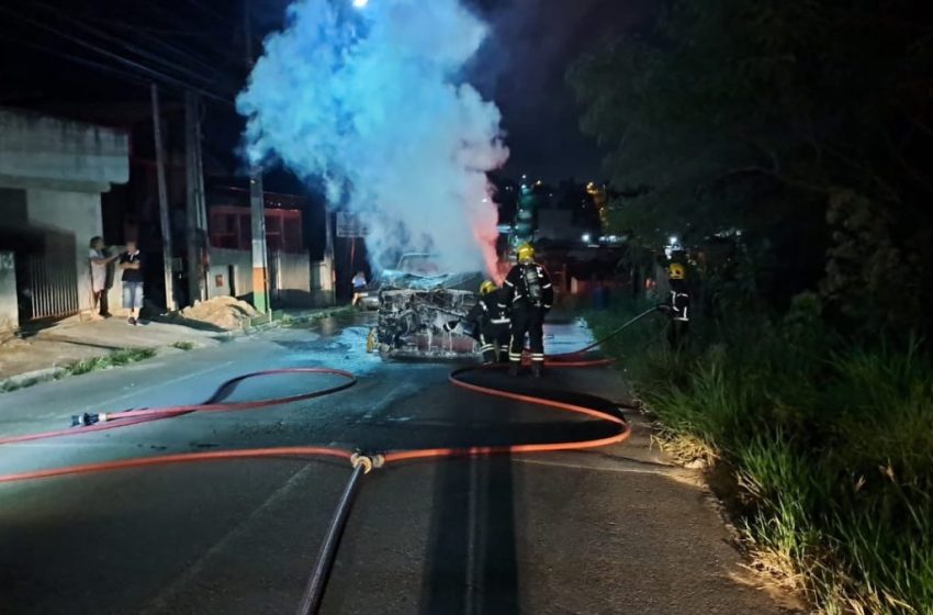  Motorista de caminhonete foge após se envolver em acidente com morte