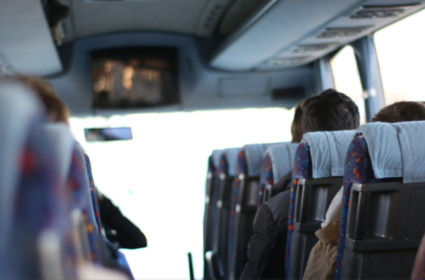  Adolescente é assediada por motorista auxiliar durante viagem de ônibus