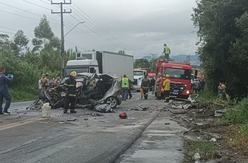  Motorista morre após grave acidente na SC-114