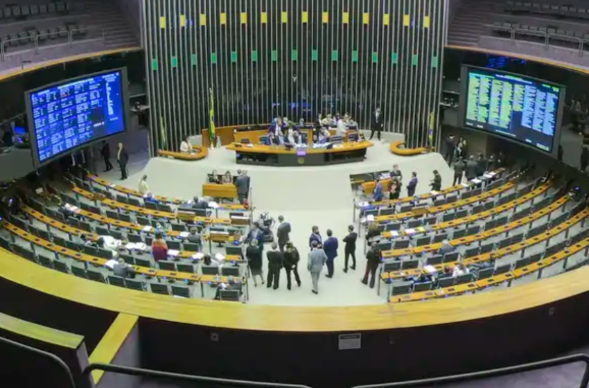  Câmara aprova novas regras para seguro obrigatório de veículos