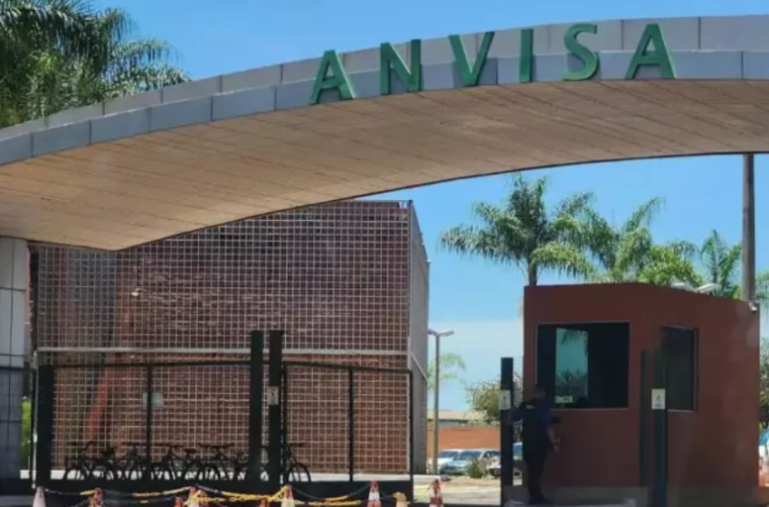  Anvisa proíbe venda do álcool 70%