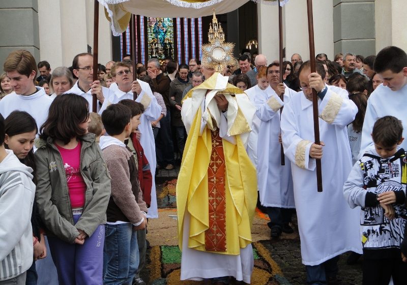  Ruas interditadas para celebrações de Corpus Christi