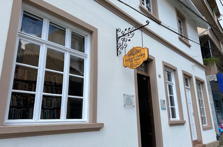  Sociedade Literária lança Campanha de doação de livros para escolas gaúchas