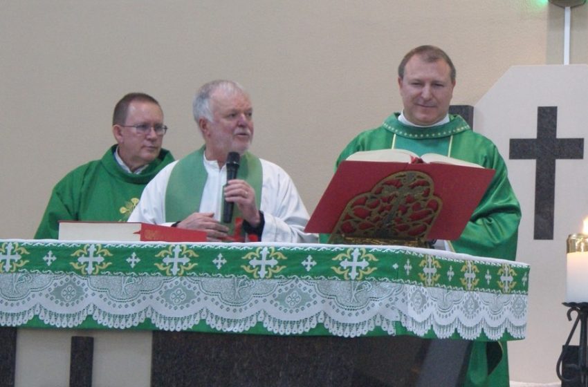  DEZENA DE FATOS: Desacato…Schramm…Banda…Paróquia