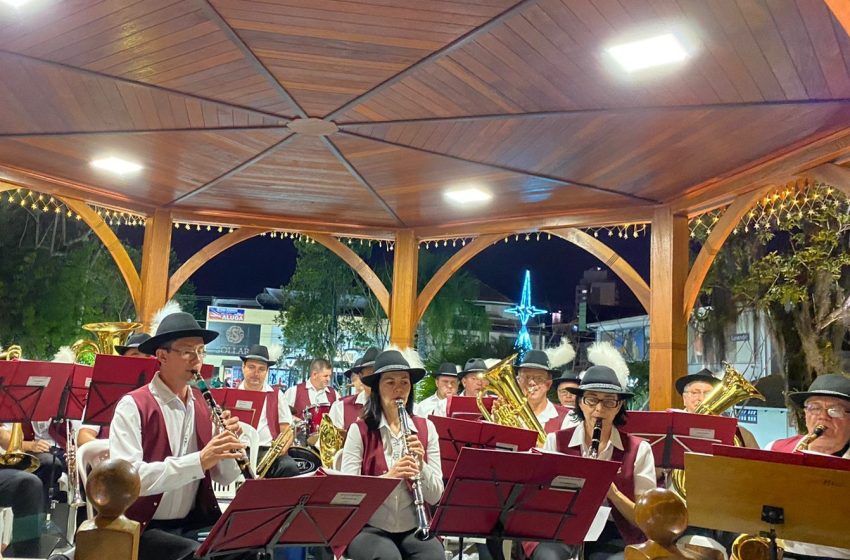  Hoje é dia de Retreta