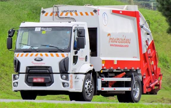  Atenção para mudança nos caminhões da coleta de lixo