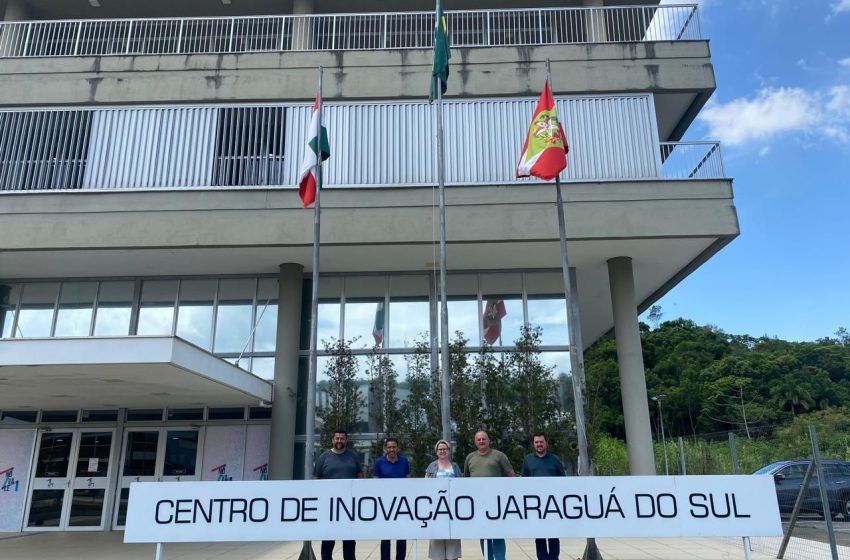  Vereadores visitam Centro de Inovação de Jaraguá do Sul
