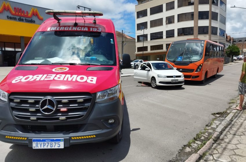  Acidente envolvendo ônibus deixa uma criança ferida