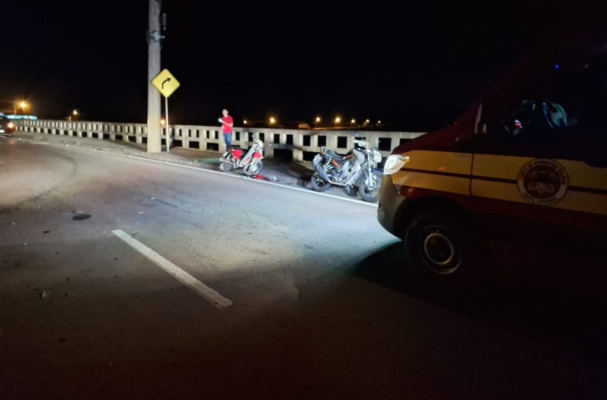  Duas motos colidem no Mato Preto