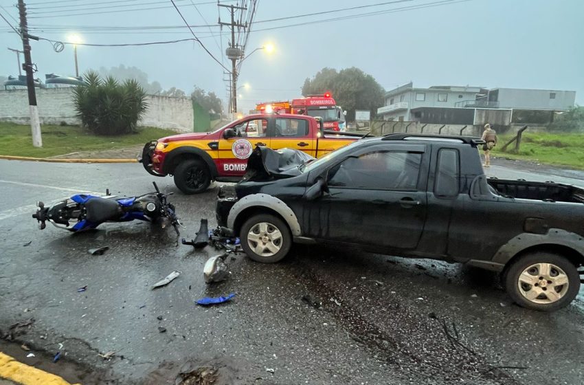  Motociclista morre em grave acidente