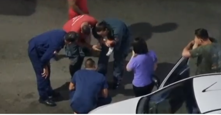  VÍDEO: bebê é salvo de engasgamento por bombeiros