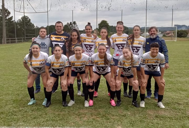 Futebol em alta neste sábado