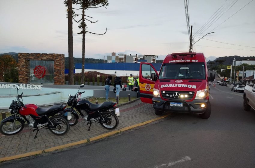  Queda de moto deixa mulher fica ferida