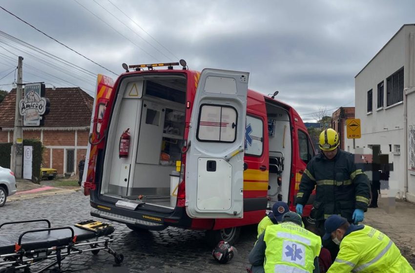  Motociclista fica ferido em acidente
