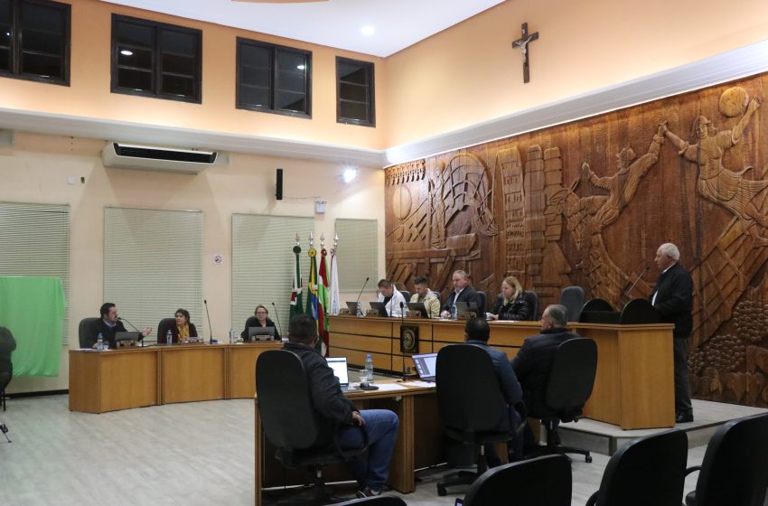  Projeto que regulamenta instalação de Columbários e Ossuários no Cemitério Central é discutido na Câmara