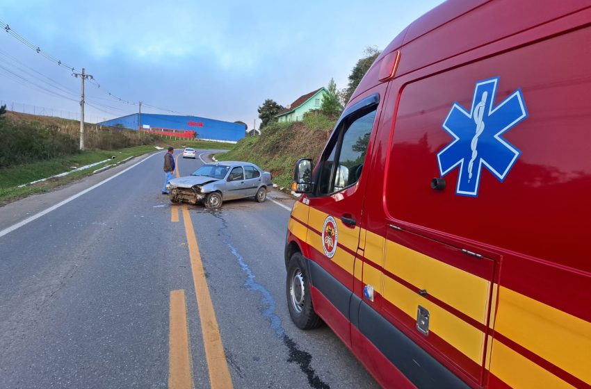  ACIDENTE NA BR-280: idoso é encaminhado ao hospital