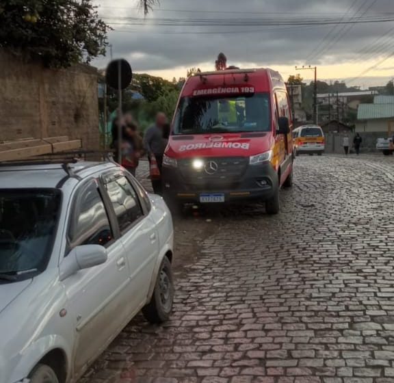  Acidente na Mathias Nossol deixa uma pessoa ferida