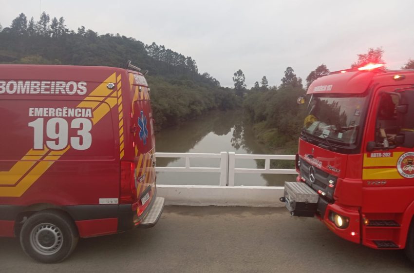  Bombeiros socorrem mulher com hipotermia