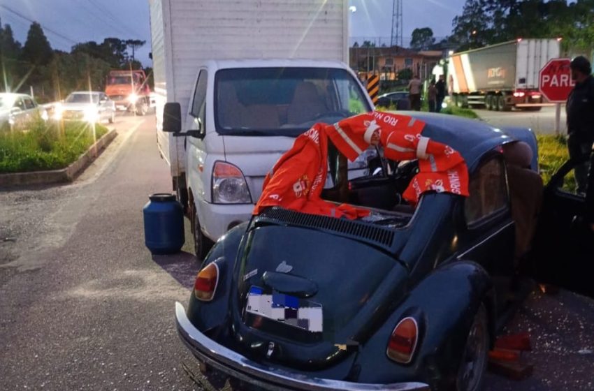  Colisão lateral, encarceramento e suspeita de TCE