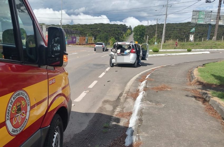  Colisão traseira deixa criança ferida na SC-418