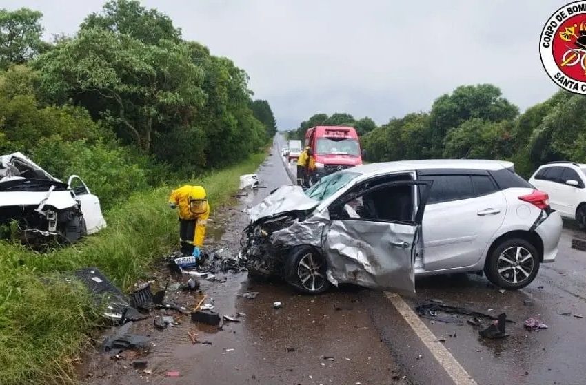  Duas mortes em um grave acidente