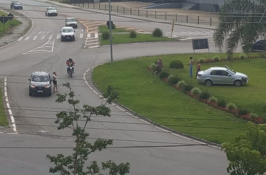  Acidente no trevo de acesso a Mato Preto